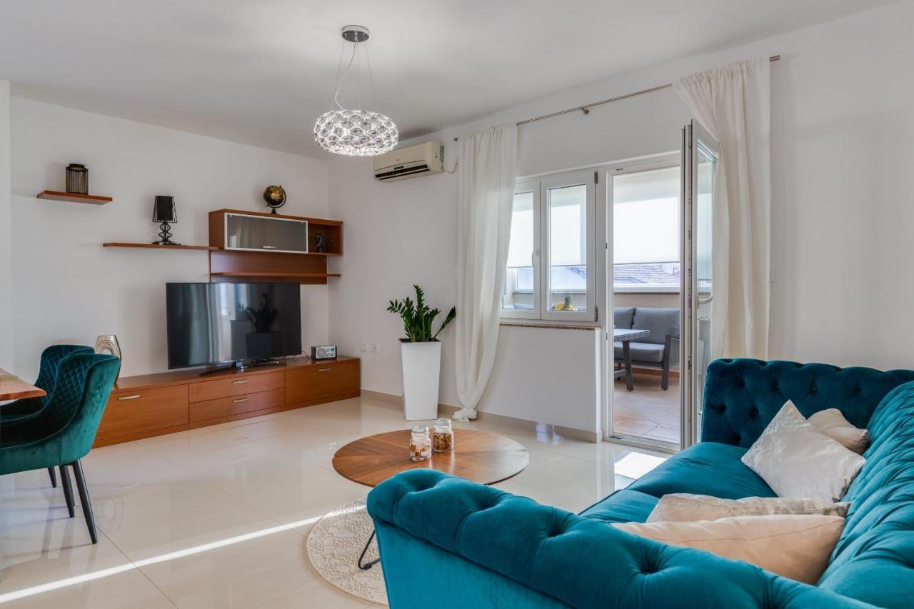 Elegant Two Bedroom Apartment Zadar Exterior photo