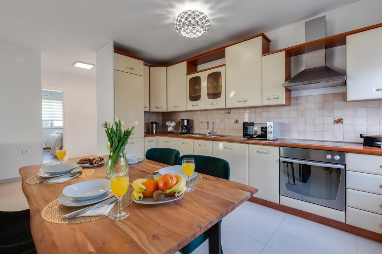Elegant Two Bedroom Apartment Zadar Exterior photo