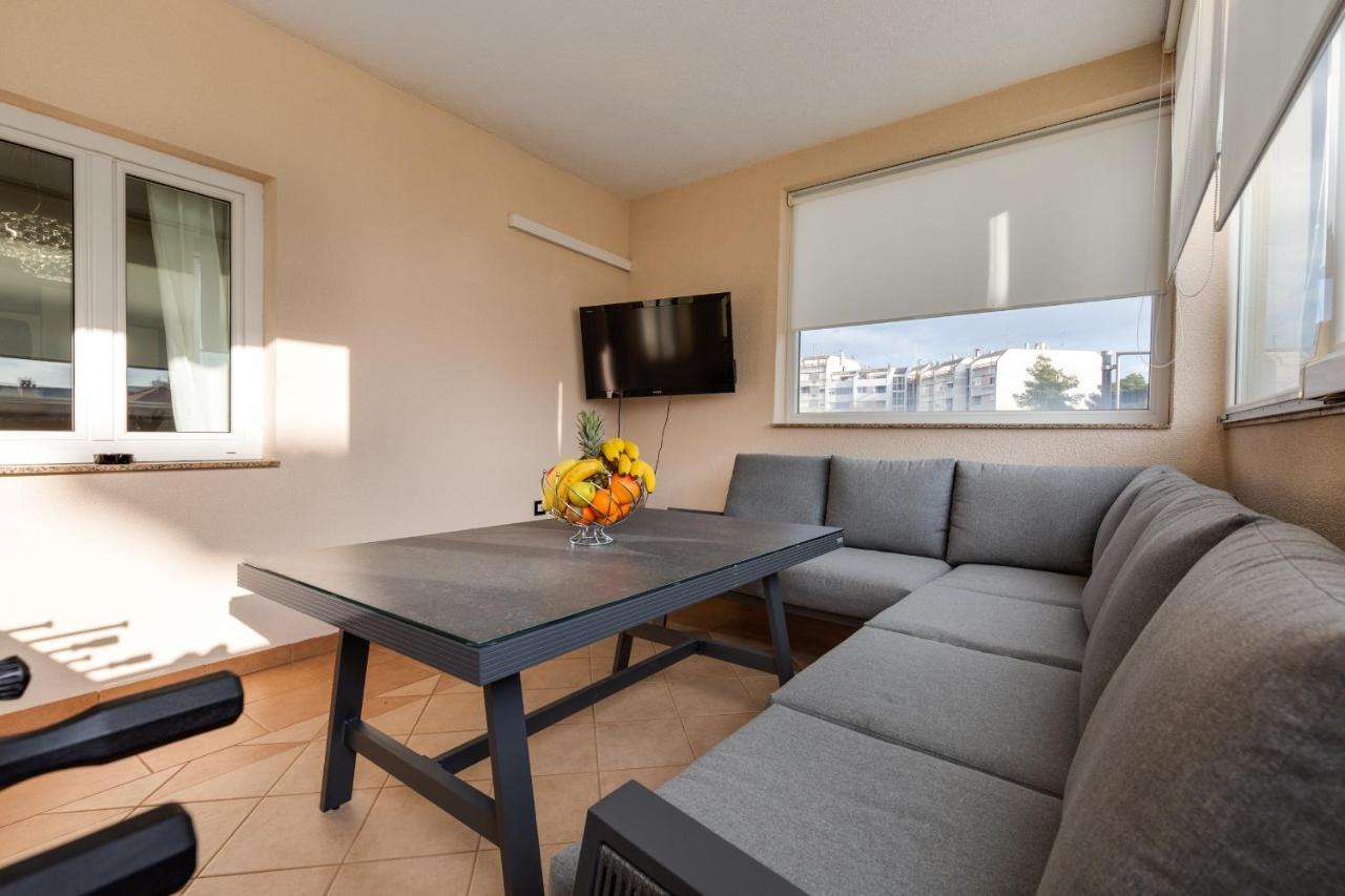 Elegant Two Bedroom Apartment Zadar Exterior photo